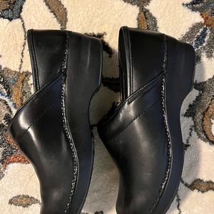 Black LL Bean clogs. Only worn a few times. Excellent condition.